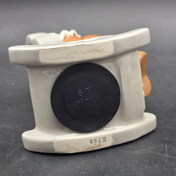 Norcrest Retirement Fund Bear Piggy Bank Vintage Ceramic Female Grandmother - Picture 5 of 8